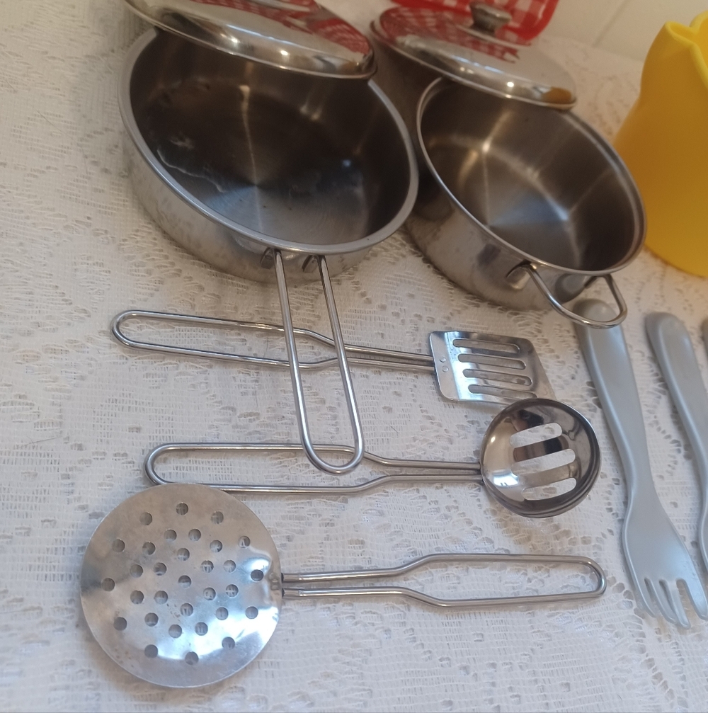 Play Cooking Set - Picture 4 of 7